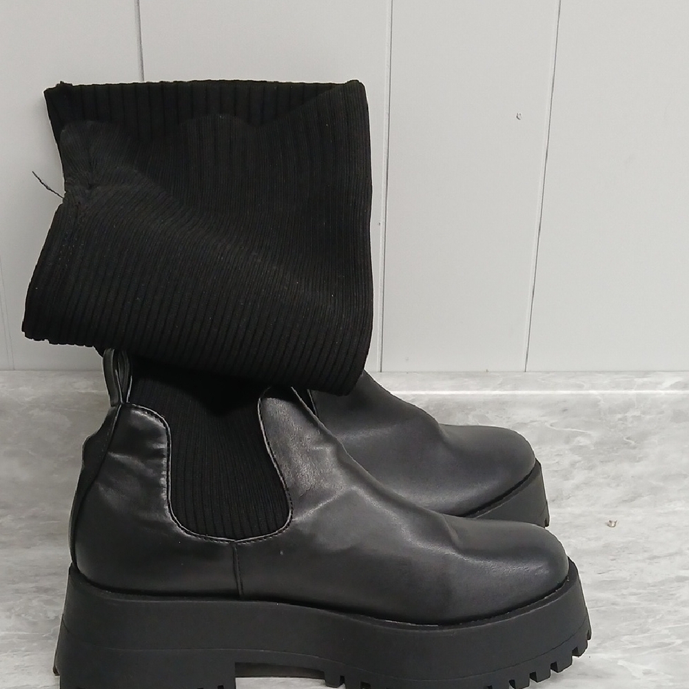 Black Chunky Platform Boots